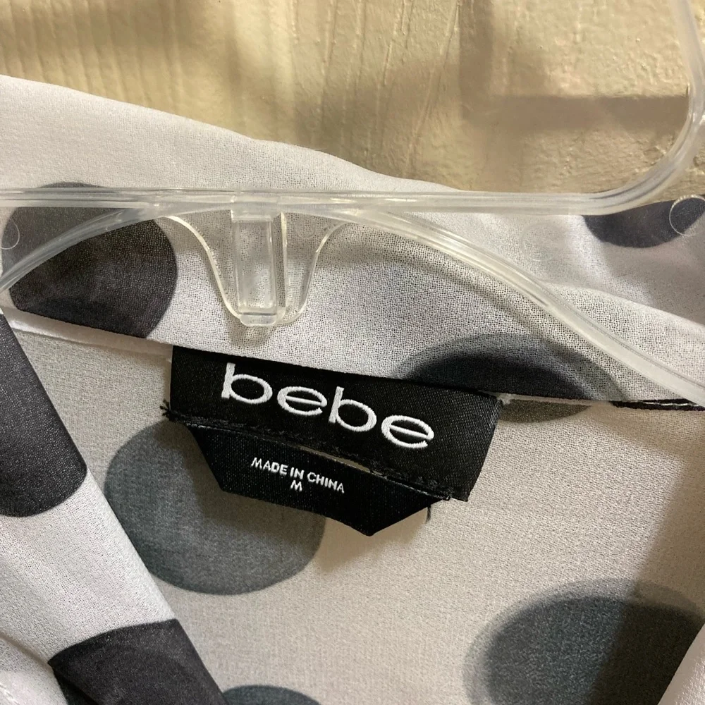 Cute blouse - Picture 2 of 3